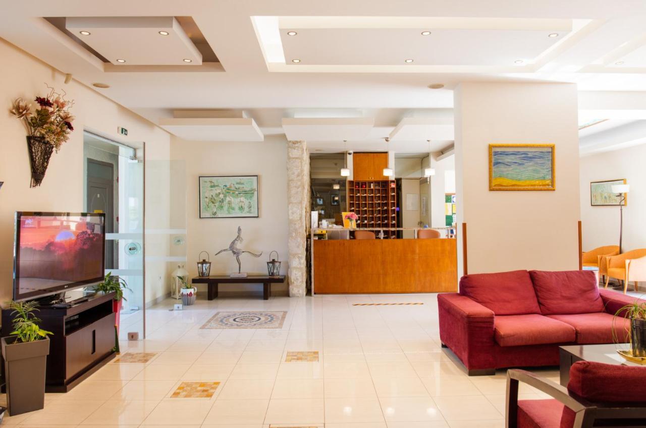 Ilyssion Holidays Hotel Ialisos Exterior foto